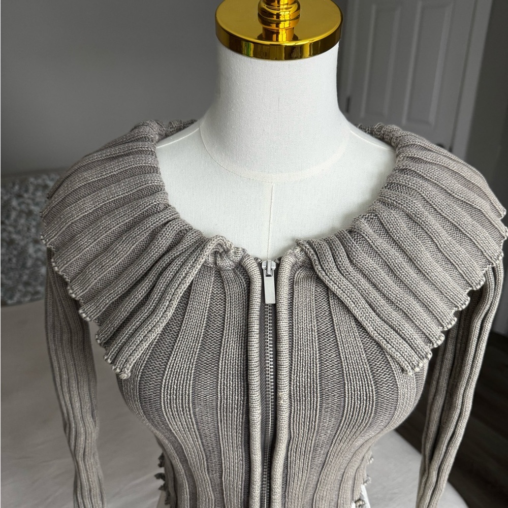 Zara | Ribbed Zip Front Ruffle Collar Crop Sweater - Picture 2 of 8